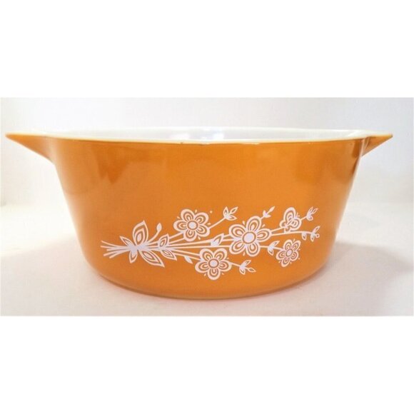 Pyrex Butterfly Gold Round Cinderella Casserole Bowl 475-B 2.5 Qt. Vintage 1979 - Picture 1 of 9